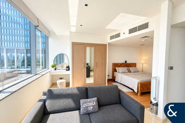 Studio Apartment | Furnished | Available now