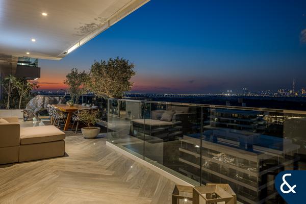 Penthouse | Magnificent Views | Upgraded
