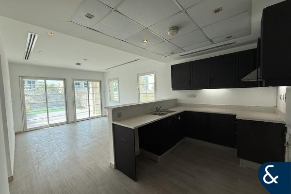 Newly listed Negotiable | Vacant now!