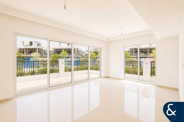 Single Row | Corner Unit | Terrace & Garden