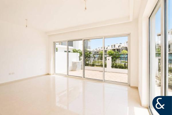 Single Row | Corner Unit | Terrace & Garden