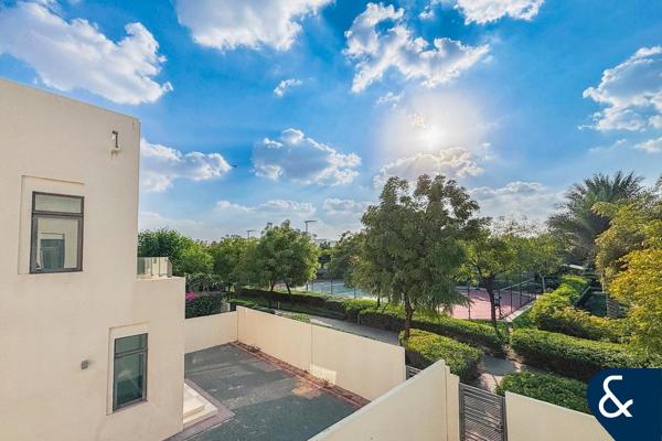 Single Row | Best Location | 3 Bedrooms