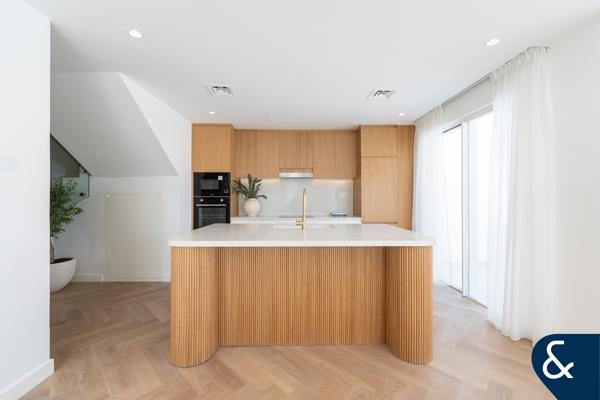 Exclusive | Renovated | Rare Plot and View