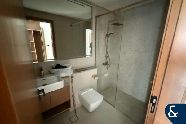 Spacious 2 Bed | Private Pool | Unfurnished