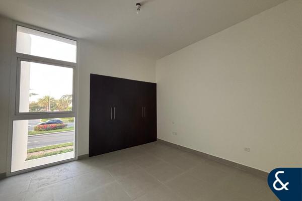 3Bedrooms | Single Row | Corner Plot