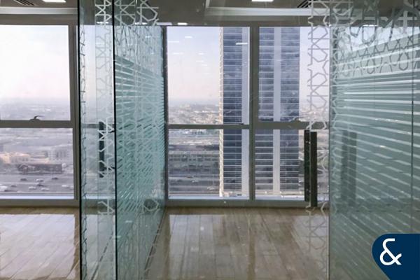 Modern Interior | Newly Renovated | Fitted