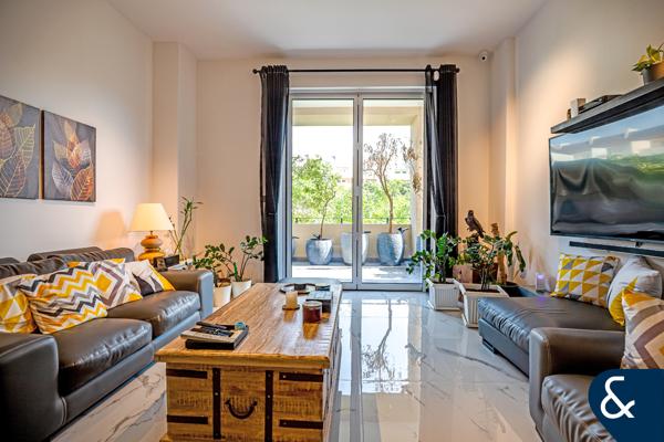 Two Bed I Fully Upgraded I VOT I Smart Home