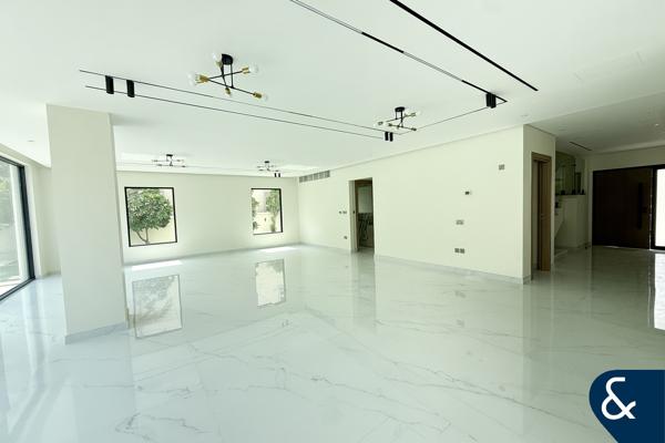 4600 sqft built up area Approx |  Must view!