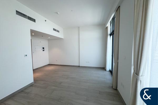 Vacant | High Floor | Spacious Layout