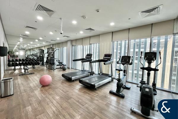 Modern | Notice Served | Great Location