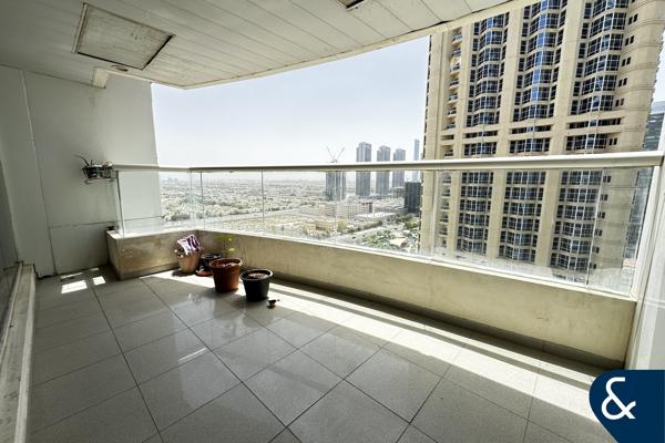 Vacant on Transfer | Maids Room | Spacious