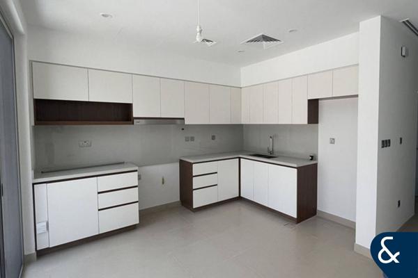 Prime Location | Single Row | Must See
