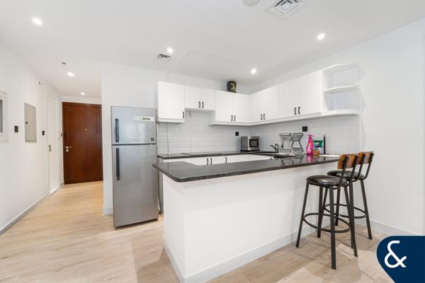 Fully Upgraded | One Bedroom | Large Layout