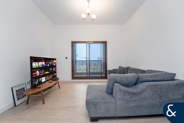 Fully Upgraded | One Bedroom | Large Layout