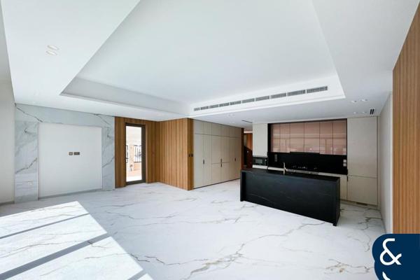 Exclusive | 15th May Vacant | Close To Lagoon