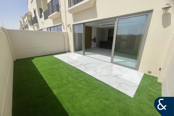 Exclusive | 15th May Vacant | Close To Lagoon