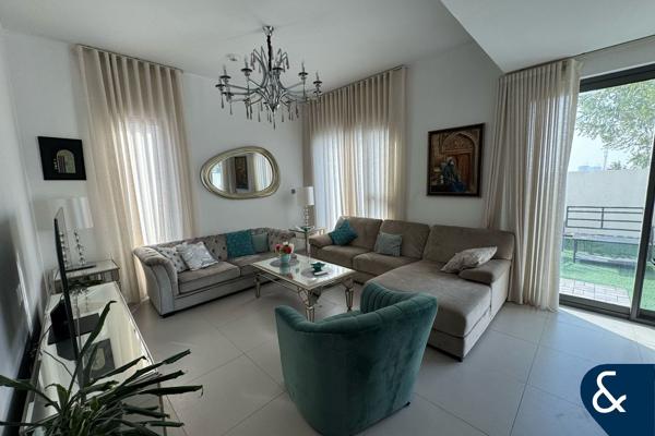 Single Row | Vacant | Close to Pool | 4 Beds