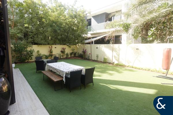 Bigger Plot I Upgraded I Great Location