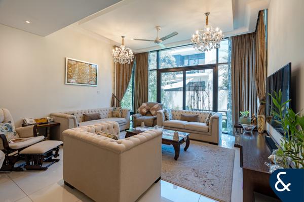 5 Bedrooms | Larger Plot | Upgraded | Vacant