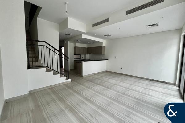 Fully Handed Over | Single Row | Vacant