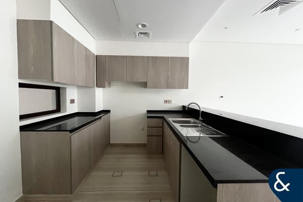 Fully Handed Over | Single Row | Vacant