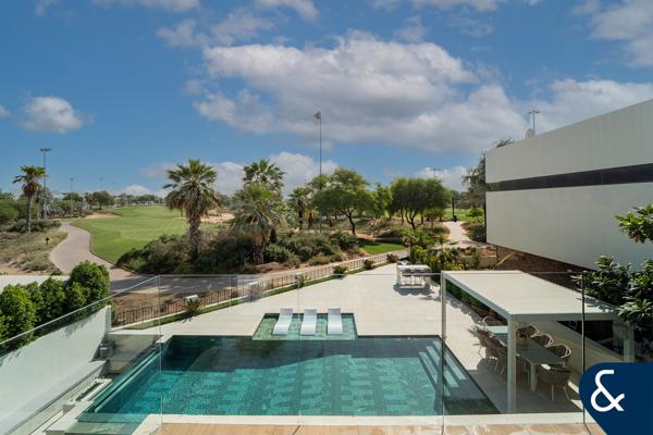 Upgraded | Remodelled 5 Bed | Golf Views