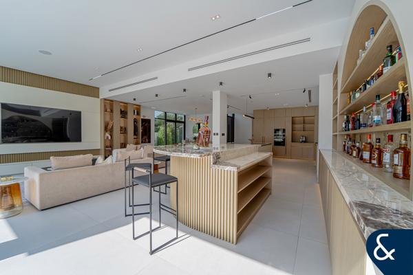 Upgraded | Remodelled 5 Bed | Golf Views
