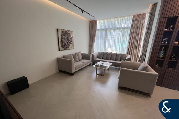 Single Row | Upgraded | Vacant on Transfer