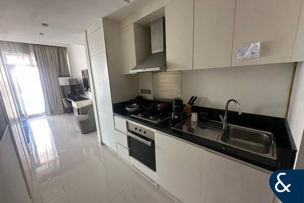 Modern Studio| Vacant | Fully Furnished