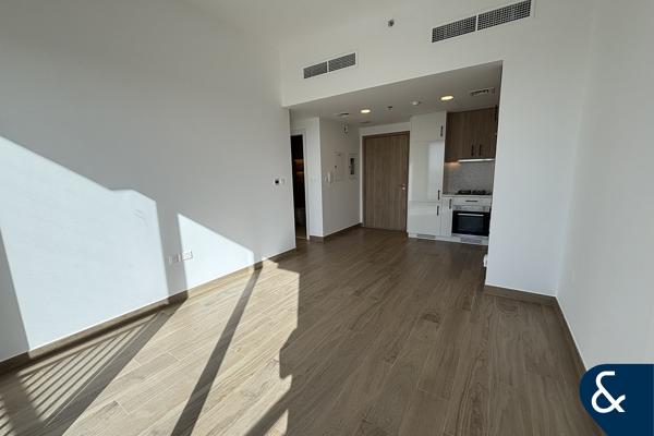 One Bedroom | Built-In Appliances | Spacious