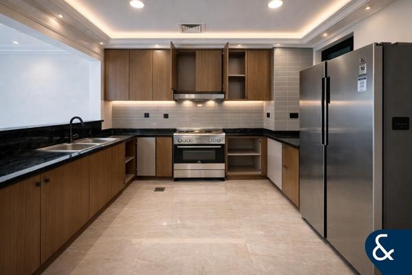 Prime Position | Large Garden | Green Unit