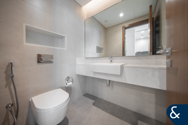 2 BED | LUXURIOUS | FURNISHED | BURJ VIEW