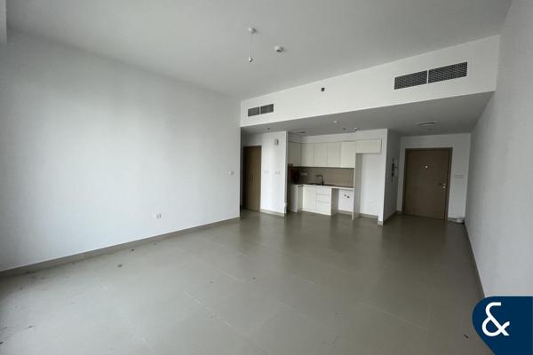 Largest 1 Bed | Vacant Now | Park View