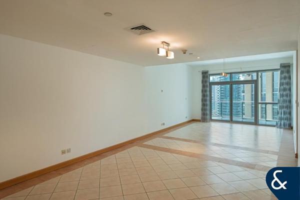 Marina Views | Large Layout | 2 + Maids