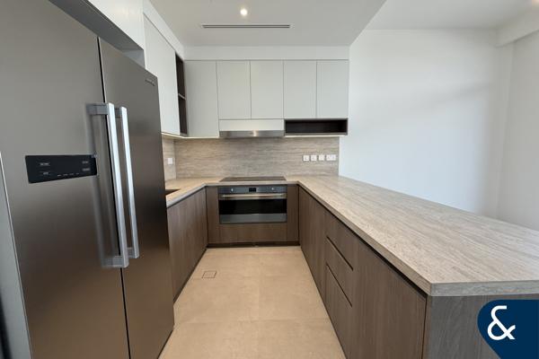 Park-Facing | Single Row | 3+ Bed maids