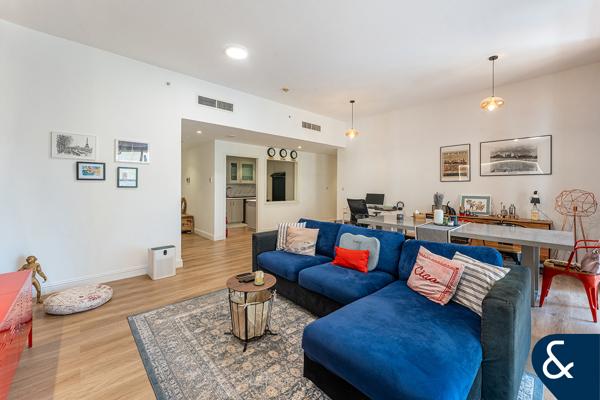 High Floor | Renovated | Vacant on Transfer