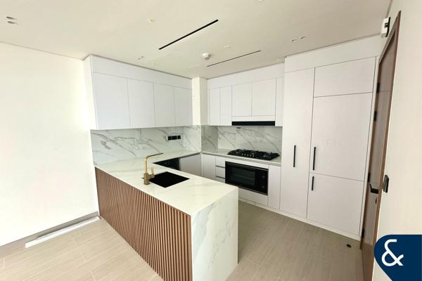 Private Pool | High Floor | Large Layout