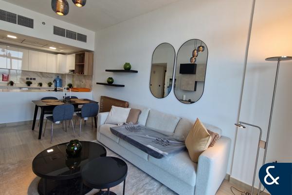 VACANT | FULLY FURNISHED | READY TO VIEW