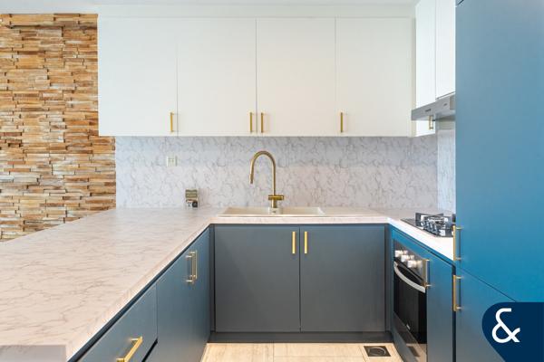 Upgraded | HIgh Floor | Corner Unit | 1Bed