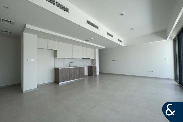 Park Backing | Middle Kitchen | Single Row
