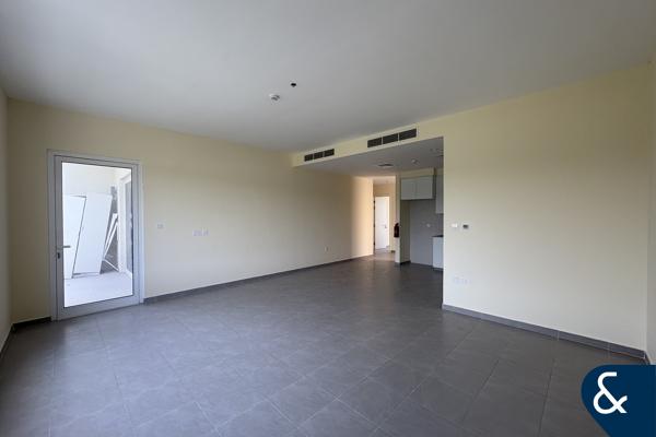 Vacant | Single Row | Well Positioned