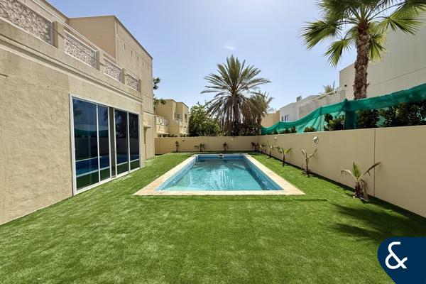 New Villa / Vacant / 5 En-Suite Bedrooms