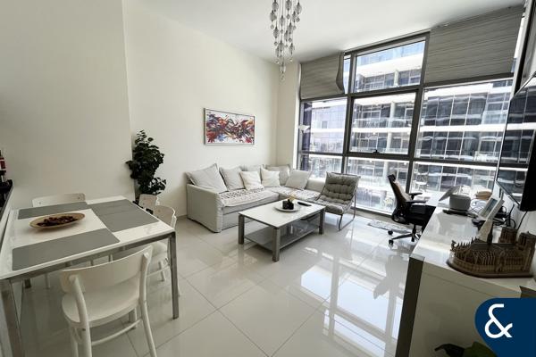 Vacant | Furnished | High Floor | Pool View