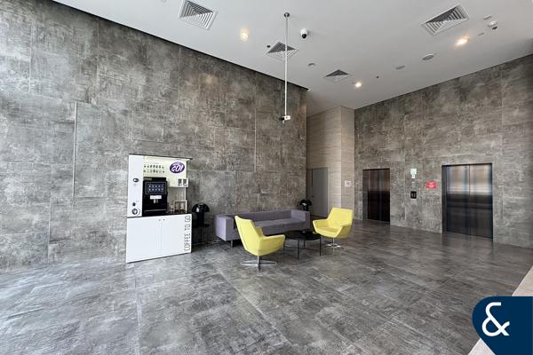 Spacious Layout | Open Plan Living | Vacant