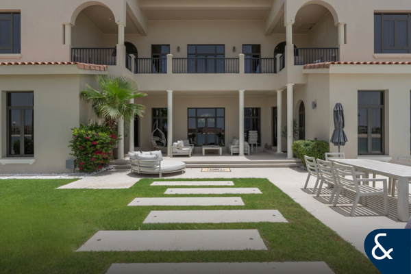 Rare | Tip Villa | Unfurnished | Upgraded
