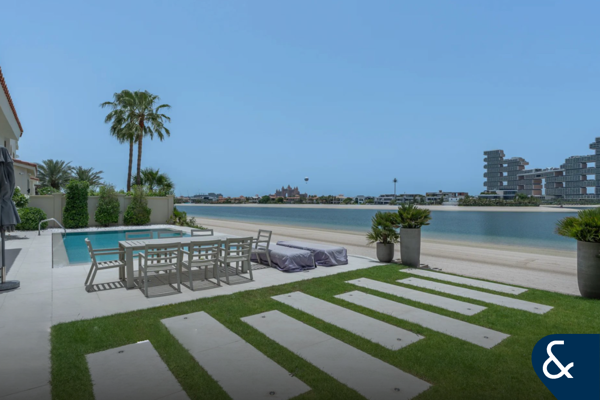 Rare | Tip Villa | Unfurnished | Upgraded