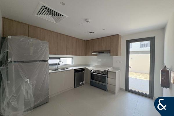 Semi Detached | Rented | Closed Kitchen