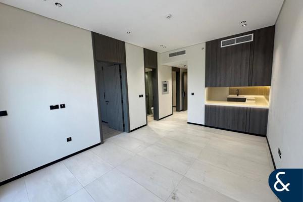 Brand New | One Bed Plus Study | Vacant