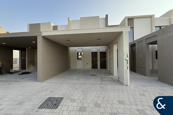 Brand New | Single Row | Landscaped Garden