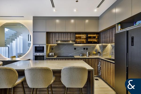 Unique 2-Bedroom Duplex | Penthouse | Turnkey